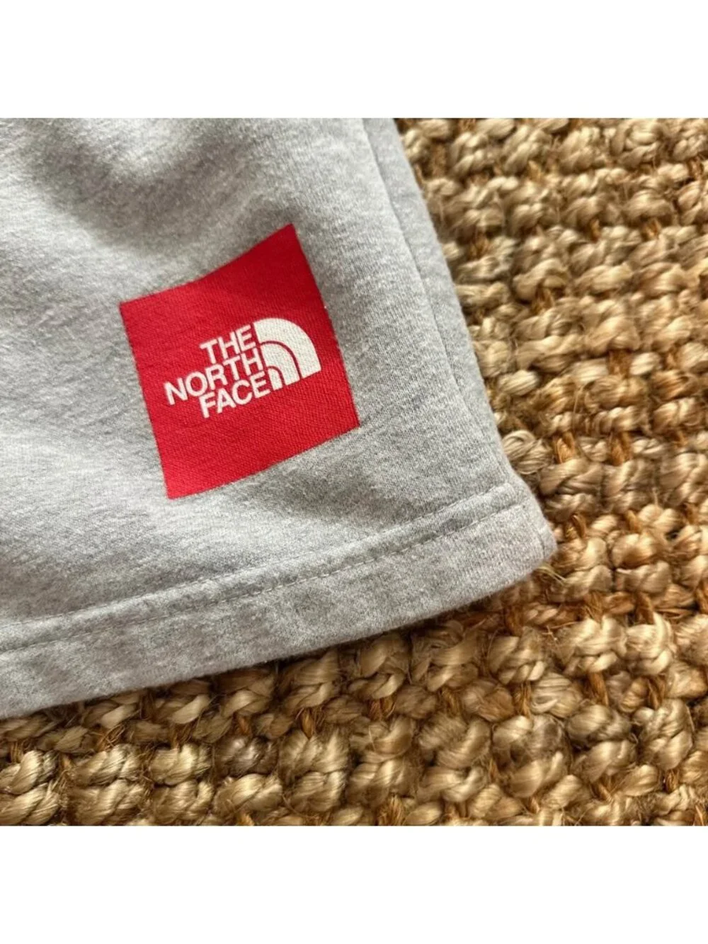 The North Face Mens Fleece Sweat Shorts Gray Red Box Logo Drawstring Medium